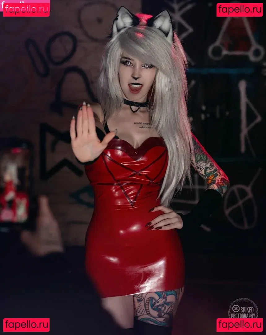 Ember Wolf Onlyfans Photo Gallery 