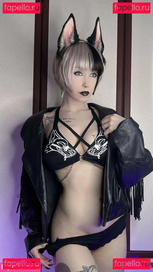 Ember Wolf Onlyfans Photo Gallery 