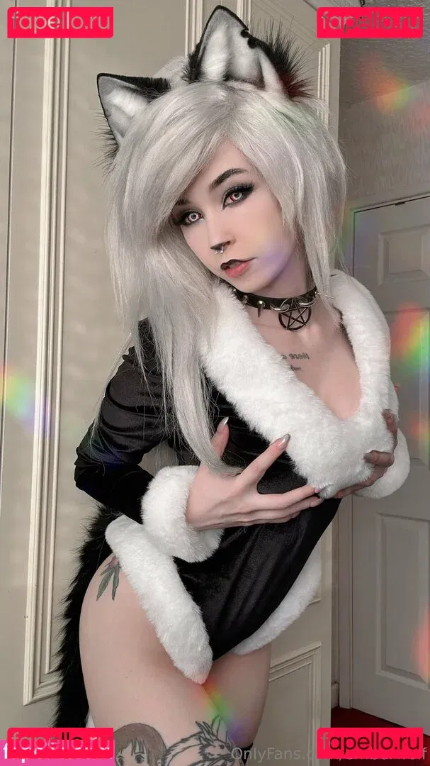 Ember Wolf Onlyfans Photo Gallery 