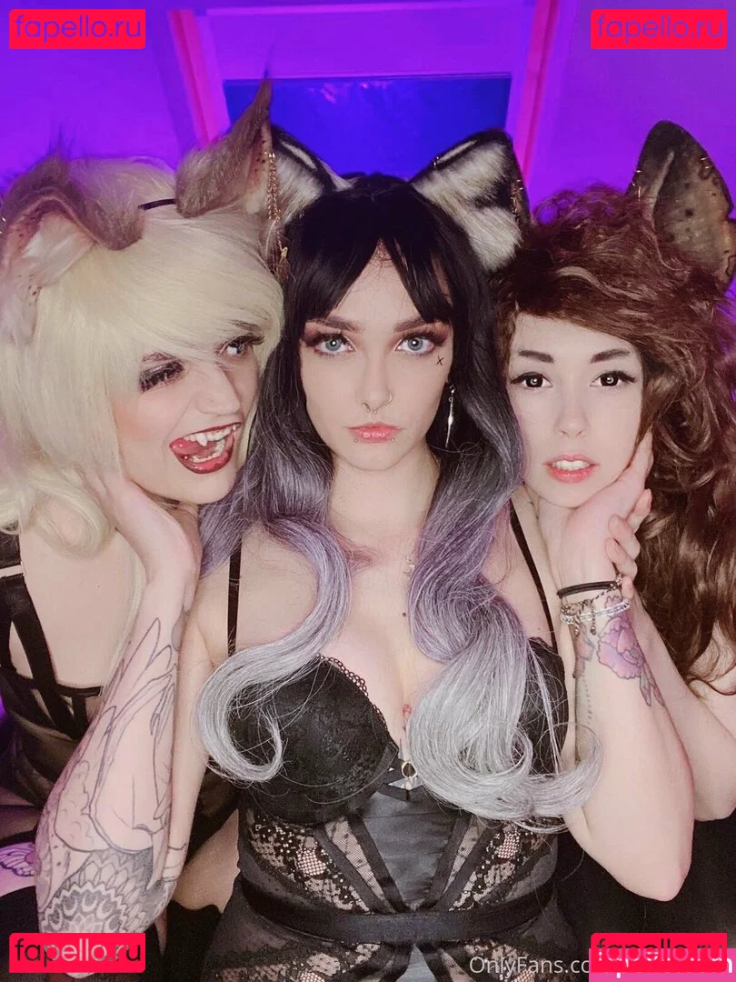 Ember Wolf Onlyfans Photo Gallery 