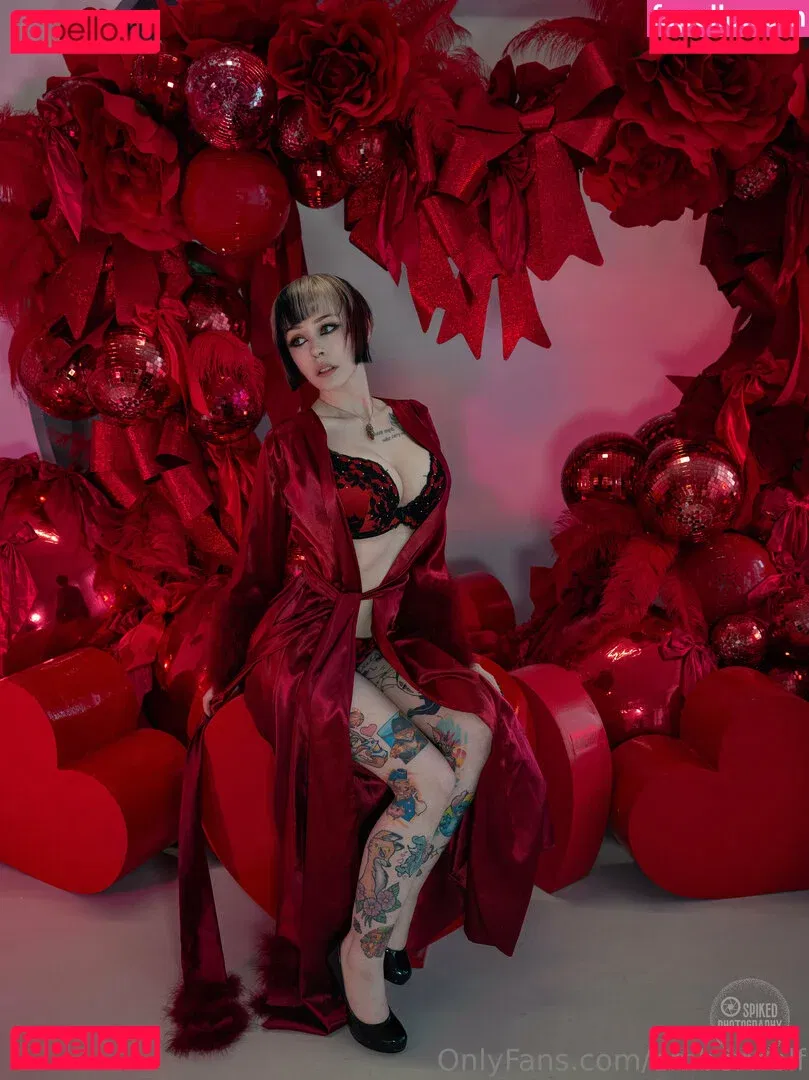 Ember Wolf Onlyfans Photo Gallery 