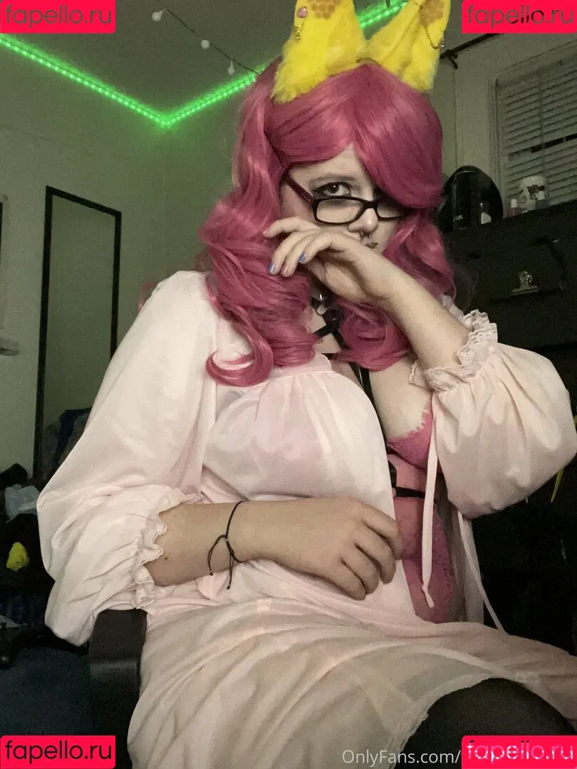 zomcel Onlyfans Photo Gallery 
