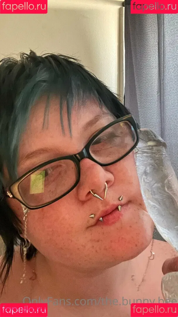 zomcel Onlyfans Photo Gallery 