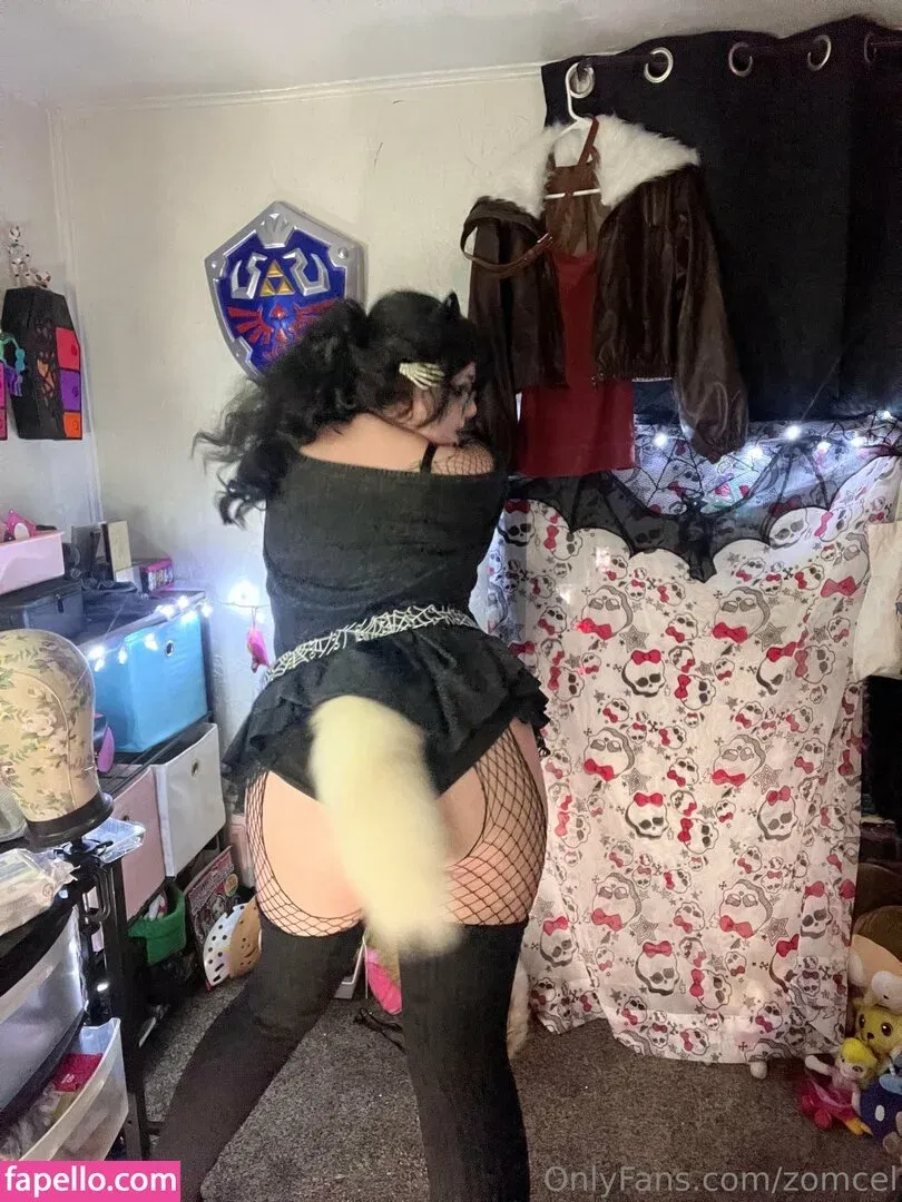 zomcel Onlyfans Photo Gallery 