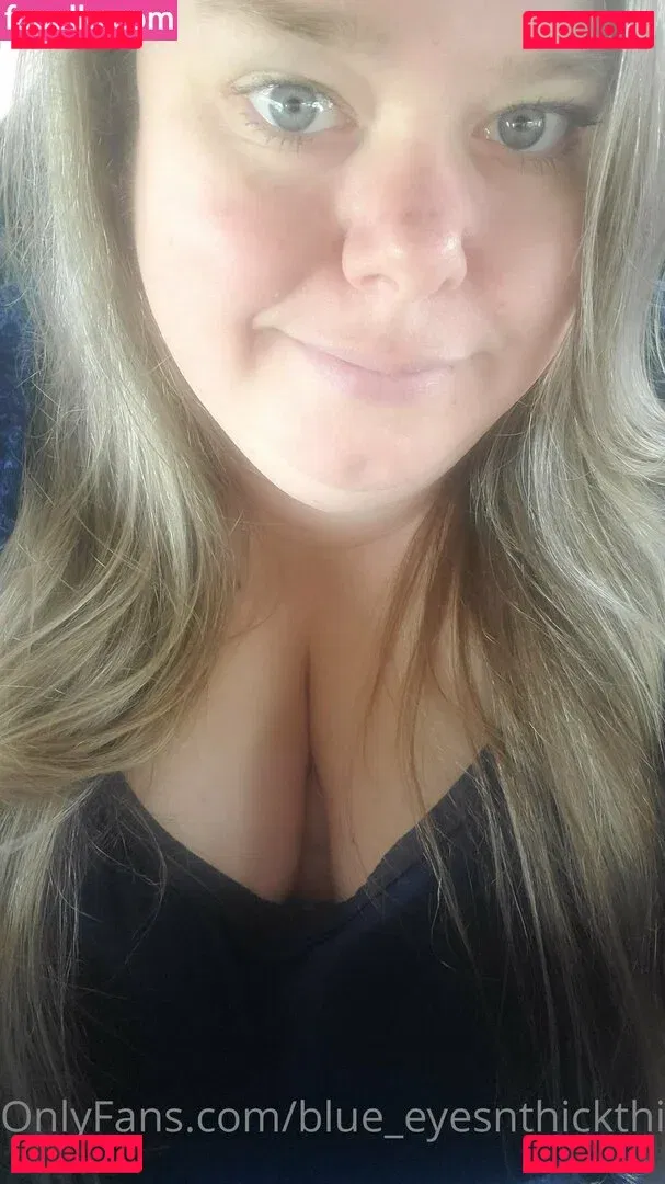 blue_eyesnthickthighs Onlyfans Photo Gallery 