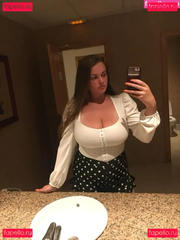 Bex McFadden Onlyfans Photo Gallery 