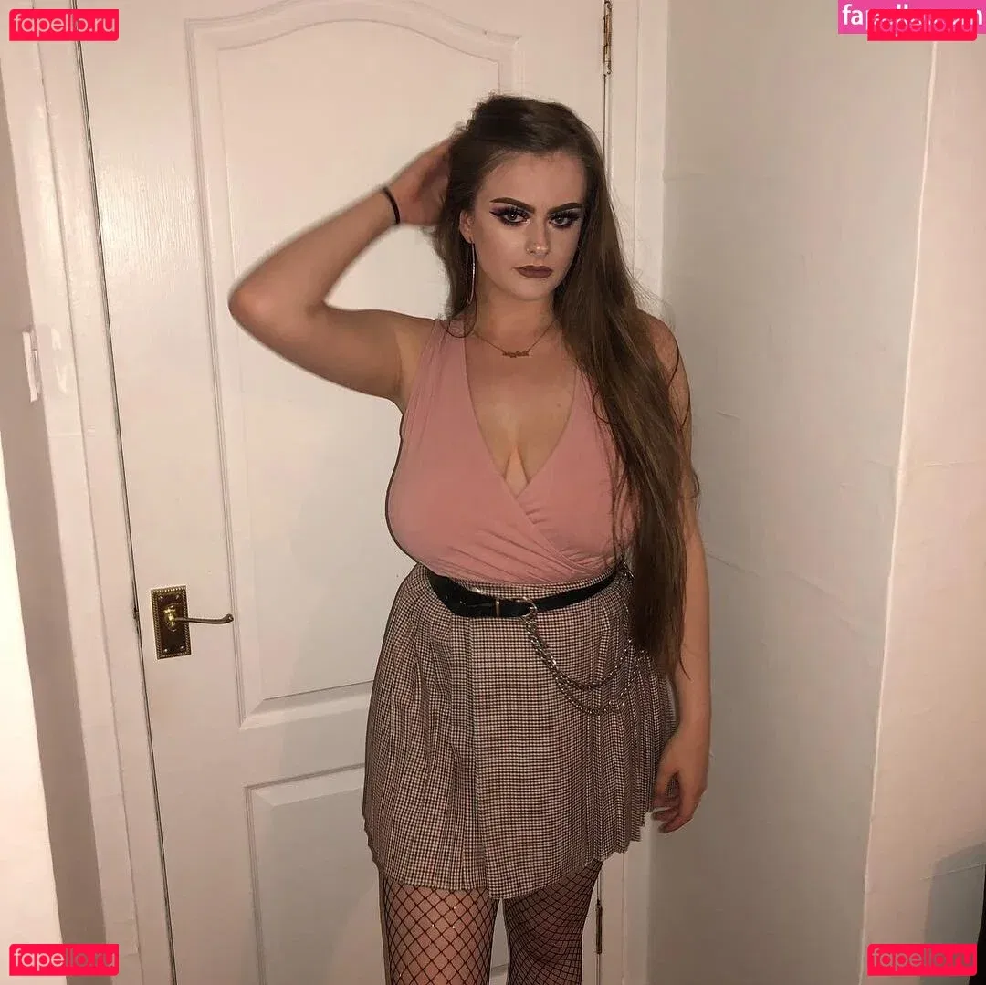 Bex McFadden Onlyfans Photo Gallery 