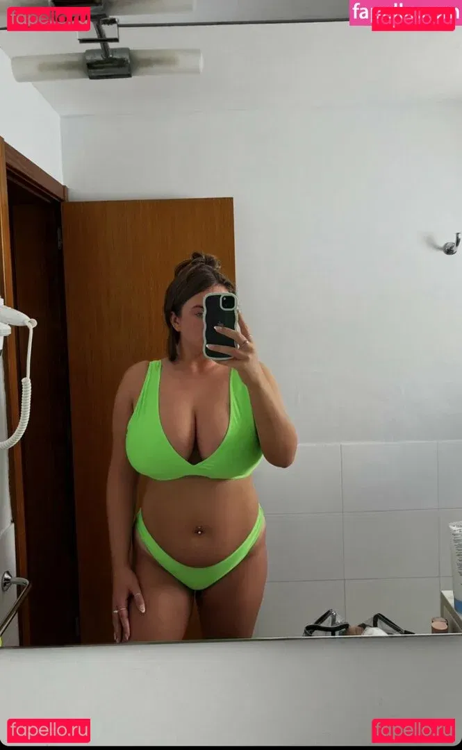 Bex McFadden Onlyfans Photo Gallery 