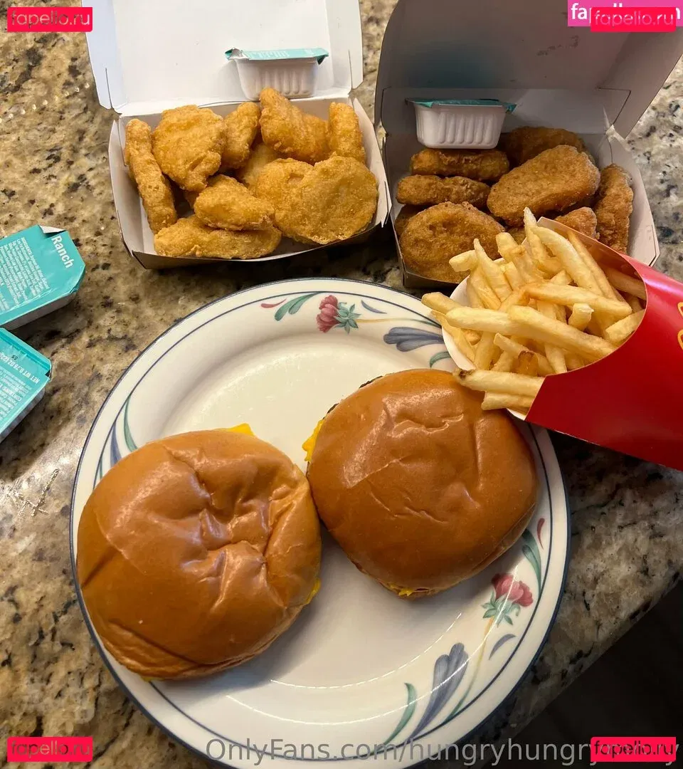 hungryhungrymolly Onlyfans Photo Gallery 