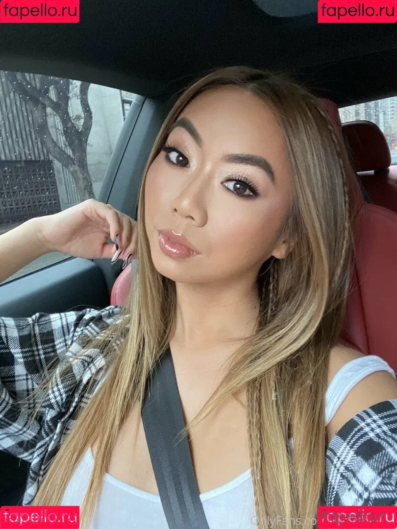 vmynguyen Onlyfans Photo Gallery 