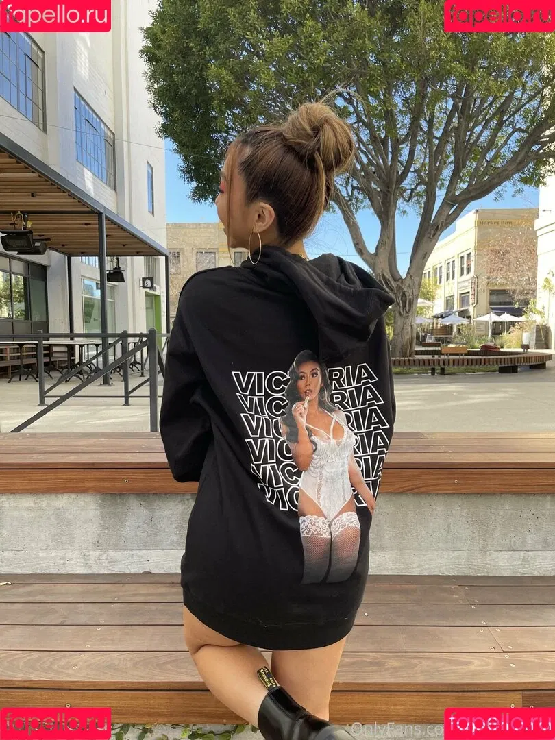 vmynguyen Onlyfans Photo Gallery 