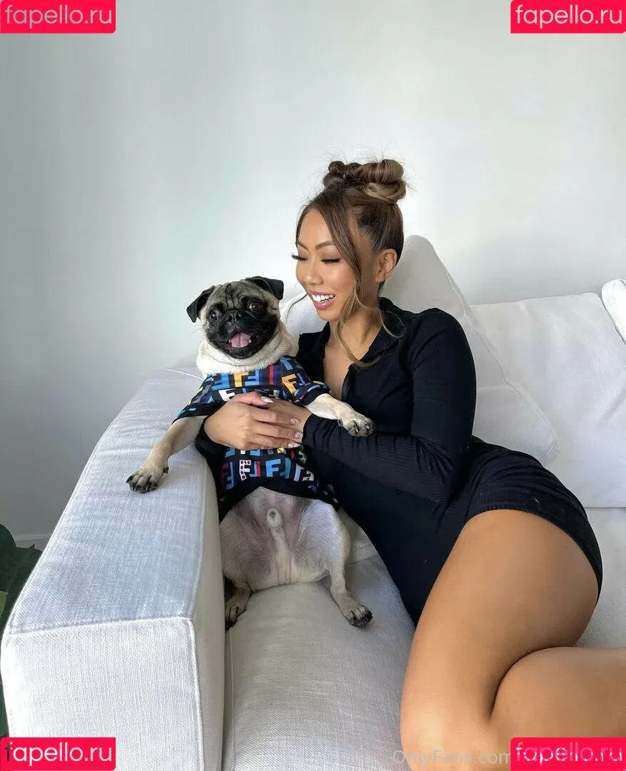 vmynguyen Onlyfans Photo Gallery 