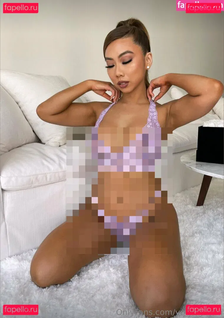 vmynguyen Onlyfans Photo Gallery 