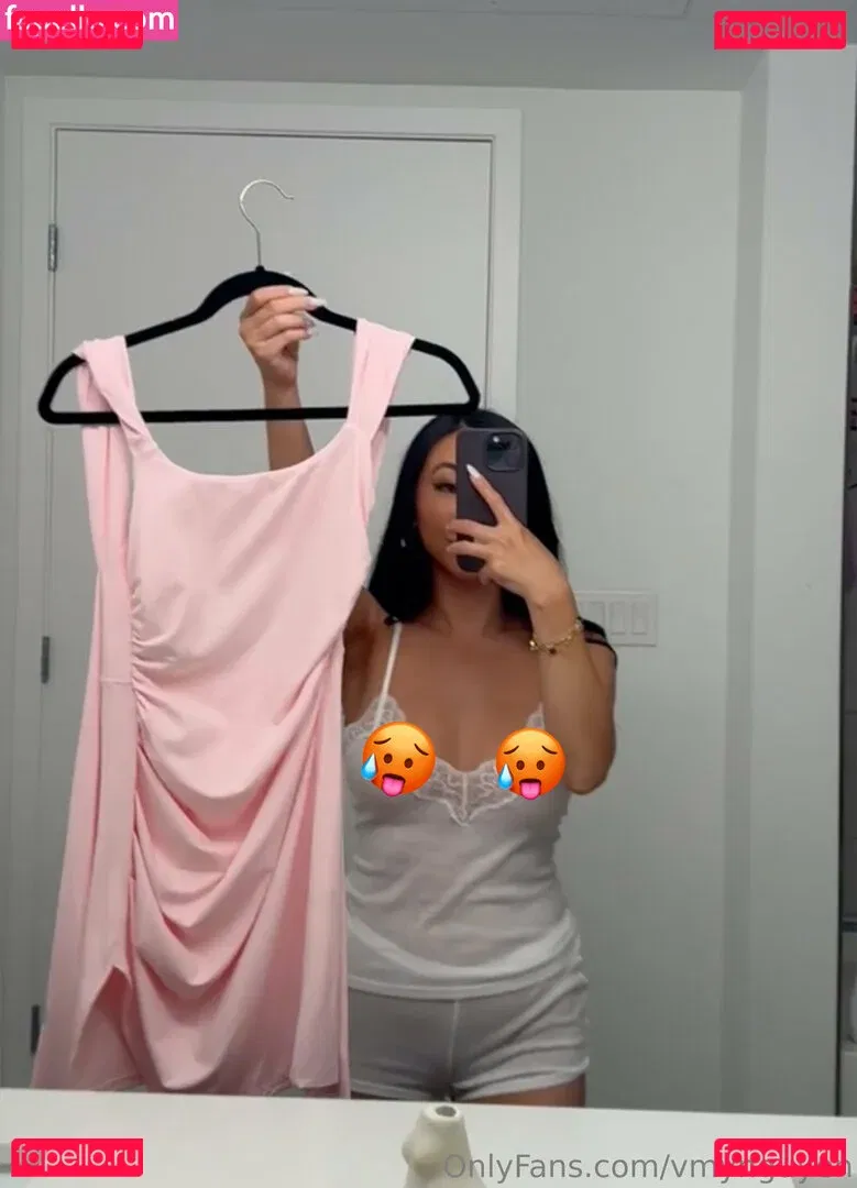 vmynguyen Onlyfans Photo Gallery 