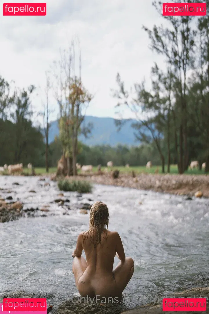 Rosievanlife Onlyfans Photo Gallery 