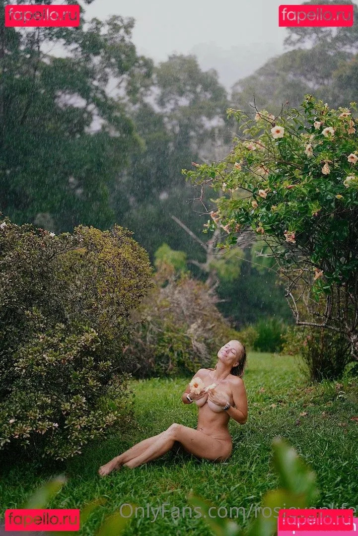 Rosievanlife Onlyfans Photo Gallery 