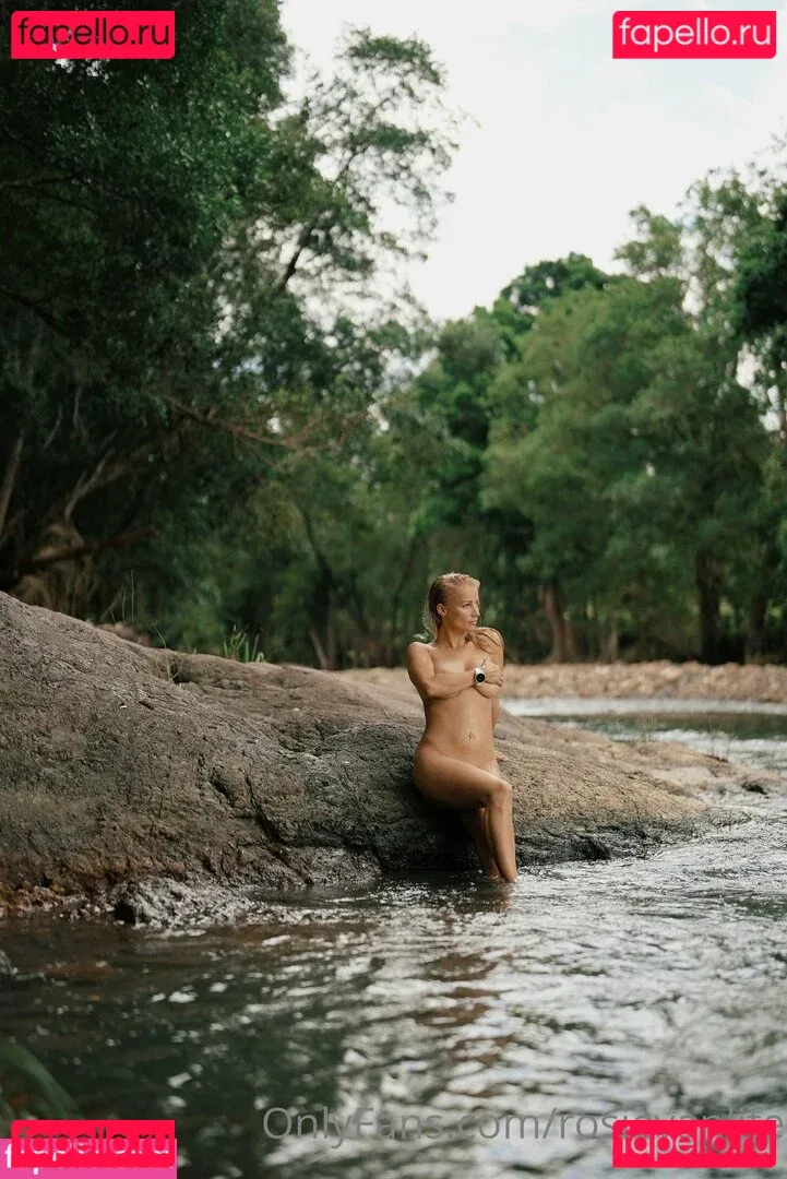 Rosievanlife Onlyfans Photo Gallery 