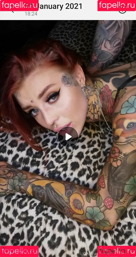Peachhes SG Onlyfans Photo Gallery 