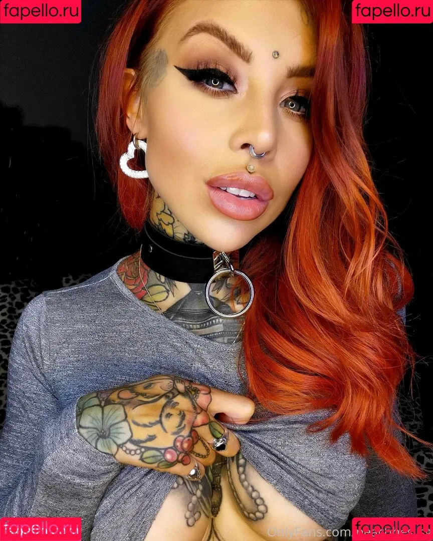 Peachhes SG Onlyfans Photo Gallery 