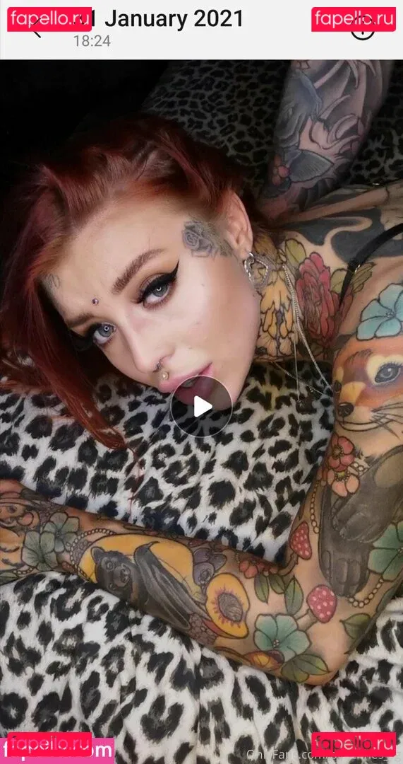 Peachhes SG Onlyfans Photo Gallery 