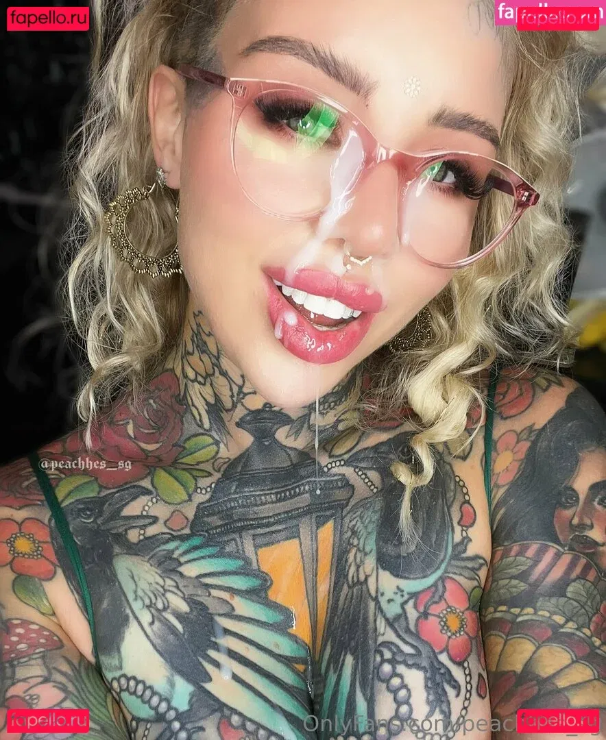 Peachhes SG Onlyfans Photo Gallery 