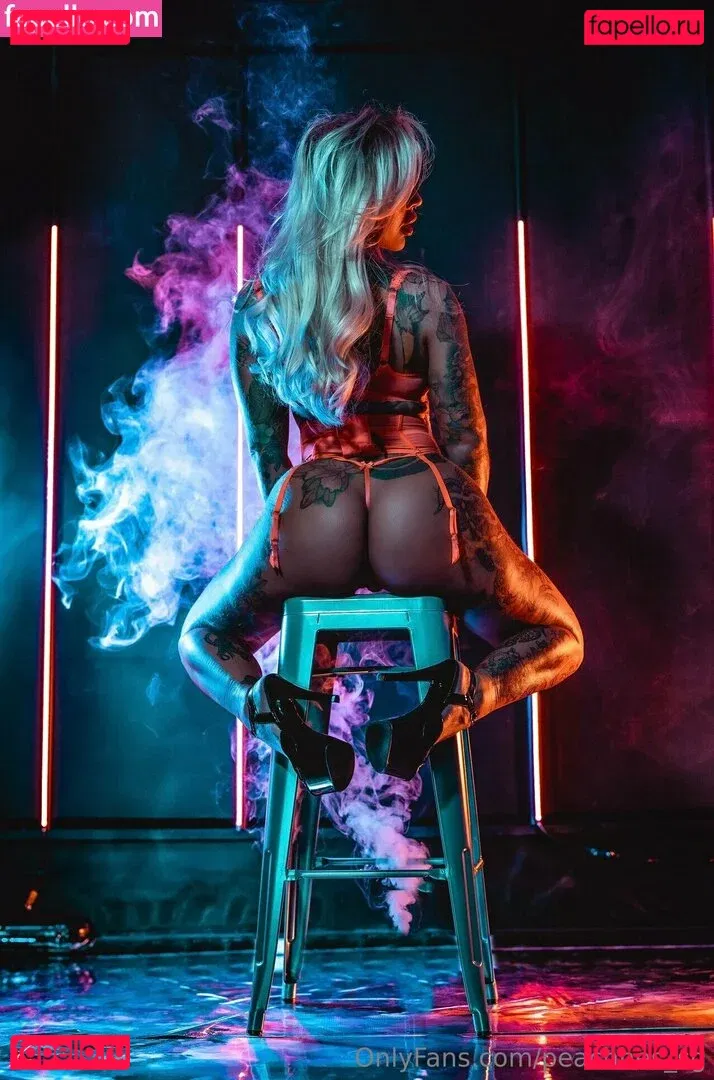 Peachhes SG Onlyfans Photo Gallery 