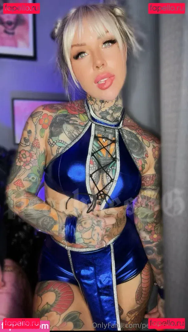 Peachhes SG Onlyfans Photo Gallery 