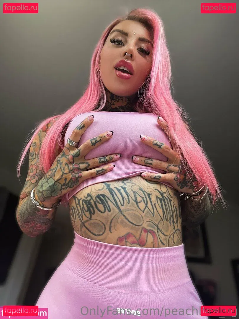 Peachhes SG Onlyfans Photo Gallery 