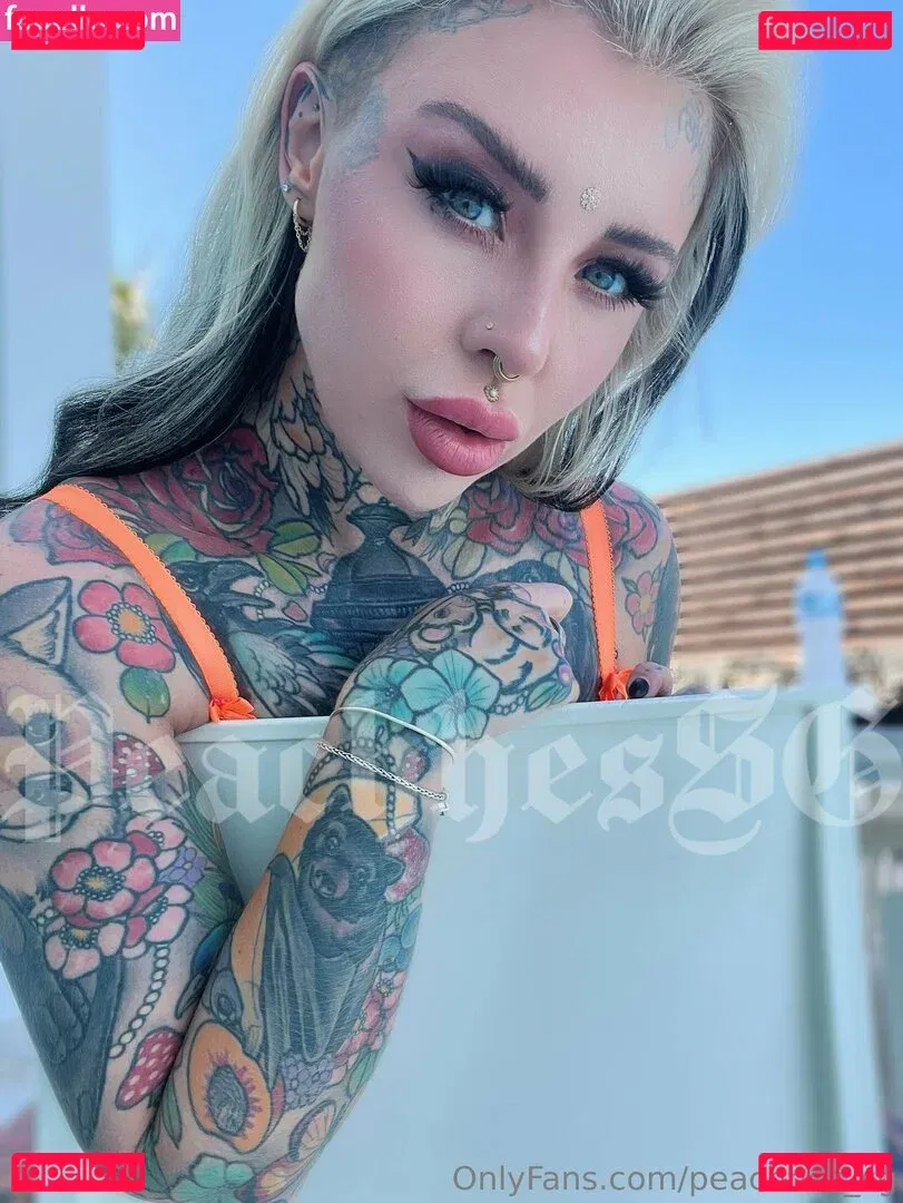 Peachhes SG Onlyfans Photo Gallery 
