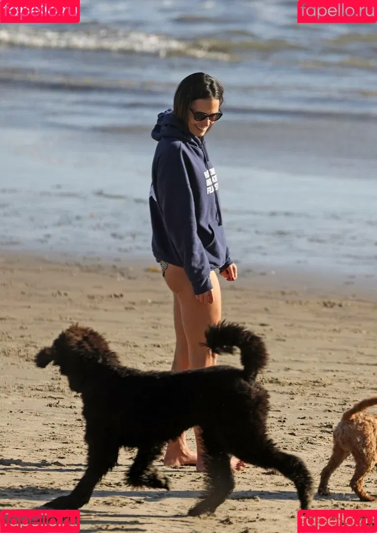Jordana Brewster Onlyfans Photo Gallery 