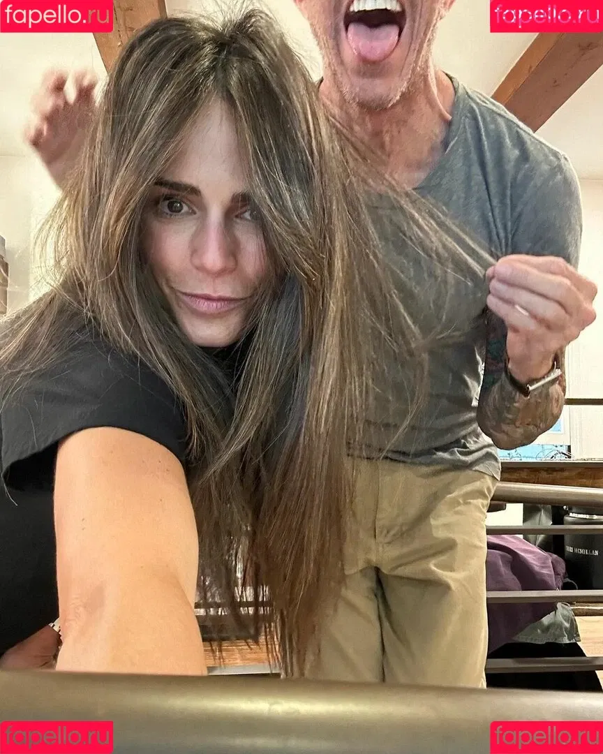 Jordana Brewster Onlyfans Photo Gallery 