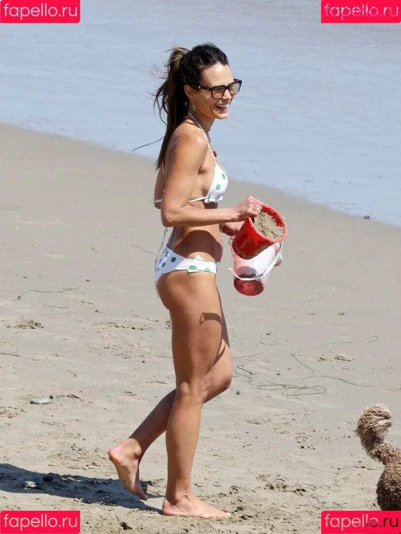 Jordana Brewster Onlyfans Photo Gallery 