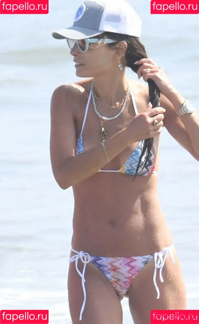 Jordana Brewster Onlyfans Photo Gallery 