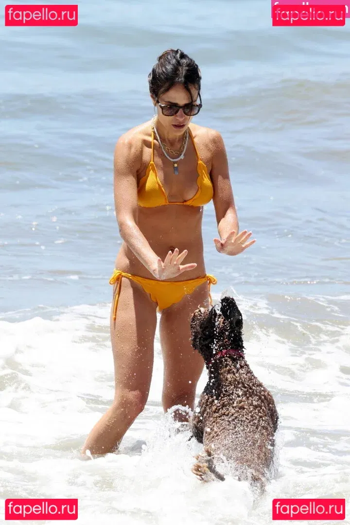 Jordana Brewster Onlyfans Photo Gallery 