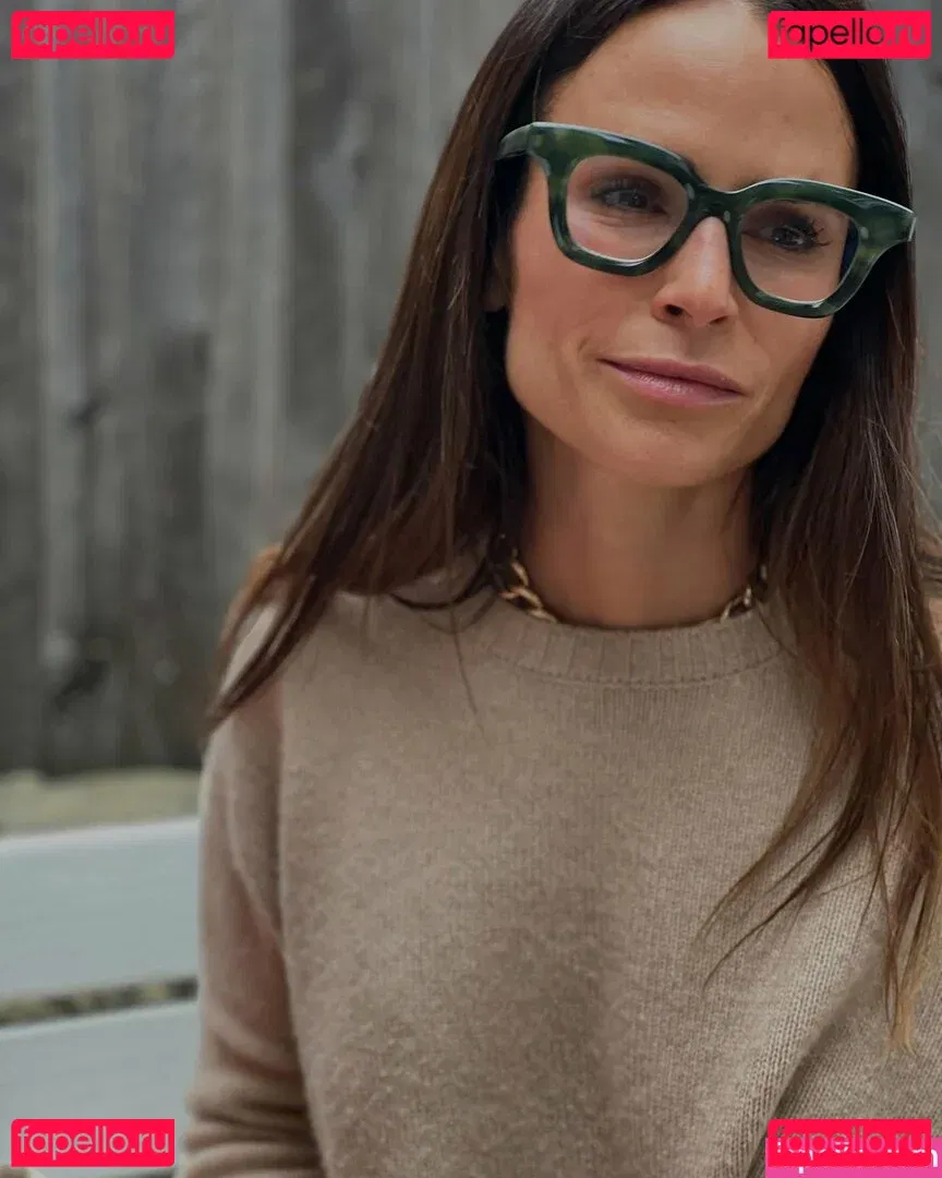 Jordana Brewster Onlyfans Photo Gallery 