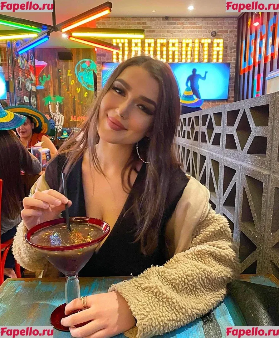 Dakota Jade Onlyfans Photo Gallery 