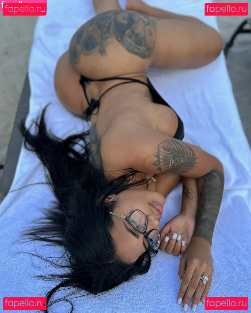 Karen Havary Onlyfans Photo Gallery 