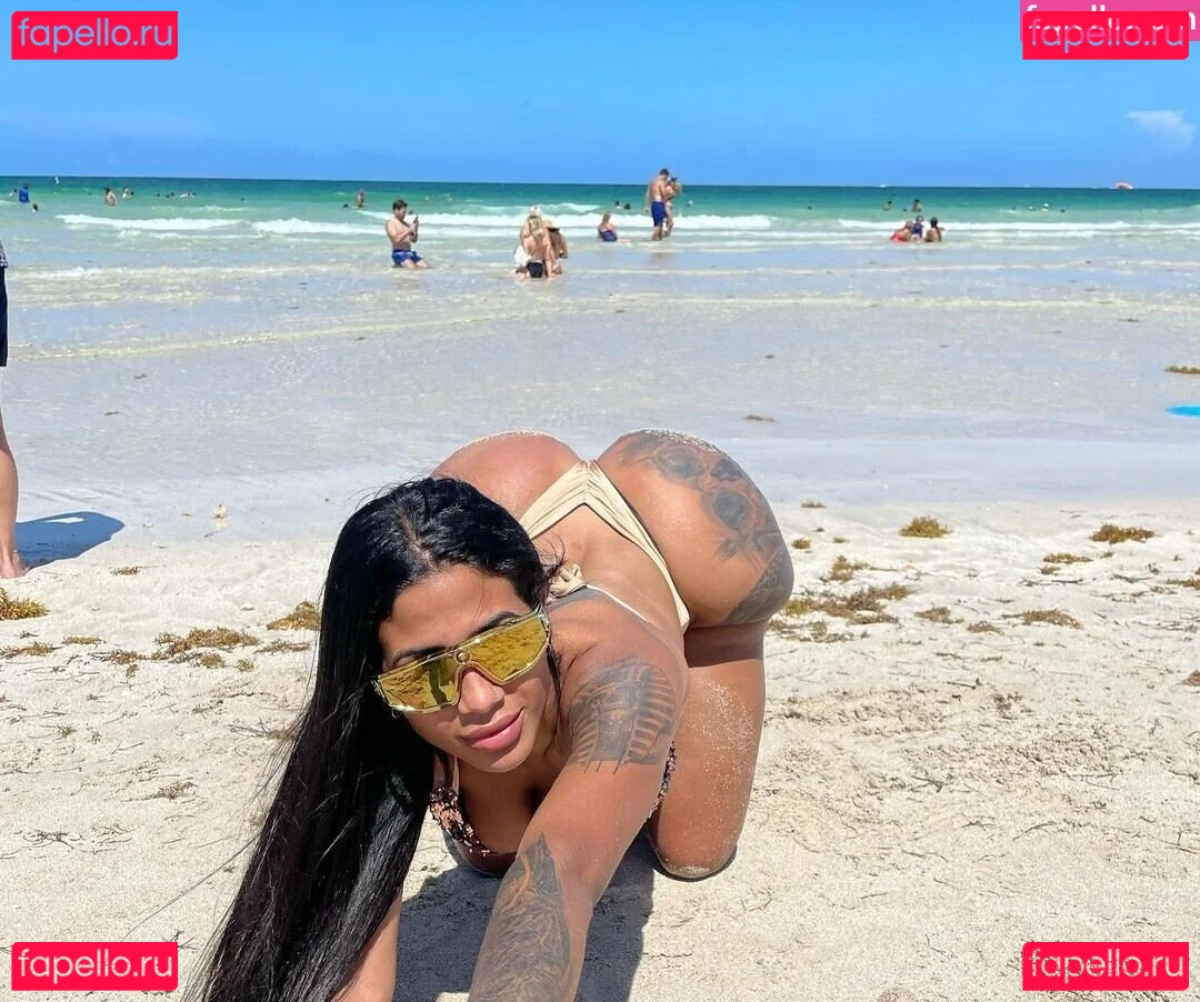 Karen Havary Onlyfans Photo Gallery 