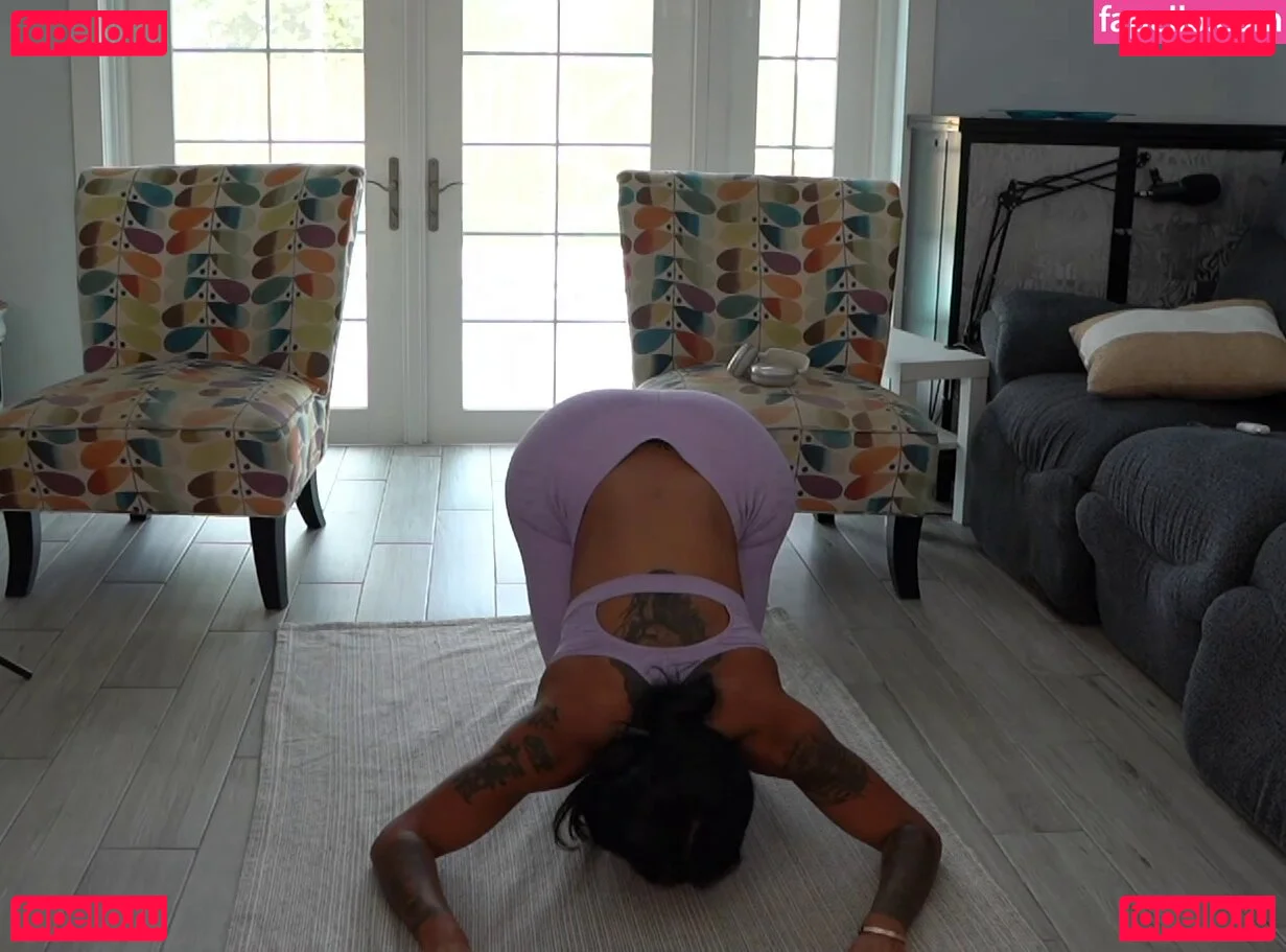 Karen Havary Onlyfans Photo Gallery 