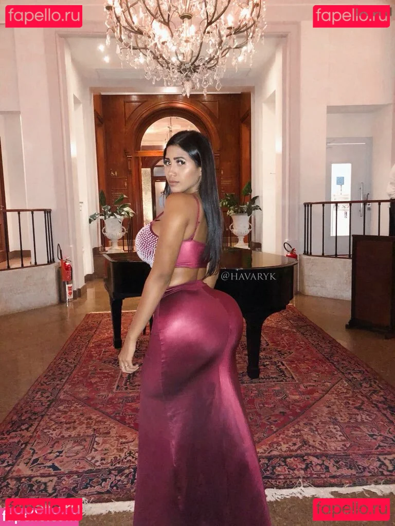 Karen Havary Onlyfans Photo Gallery 