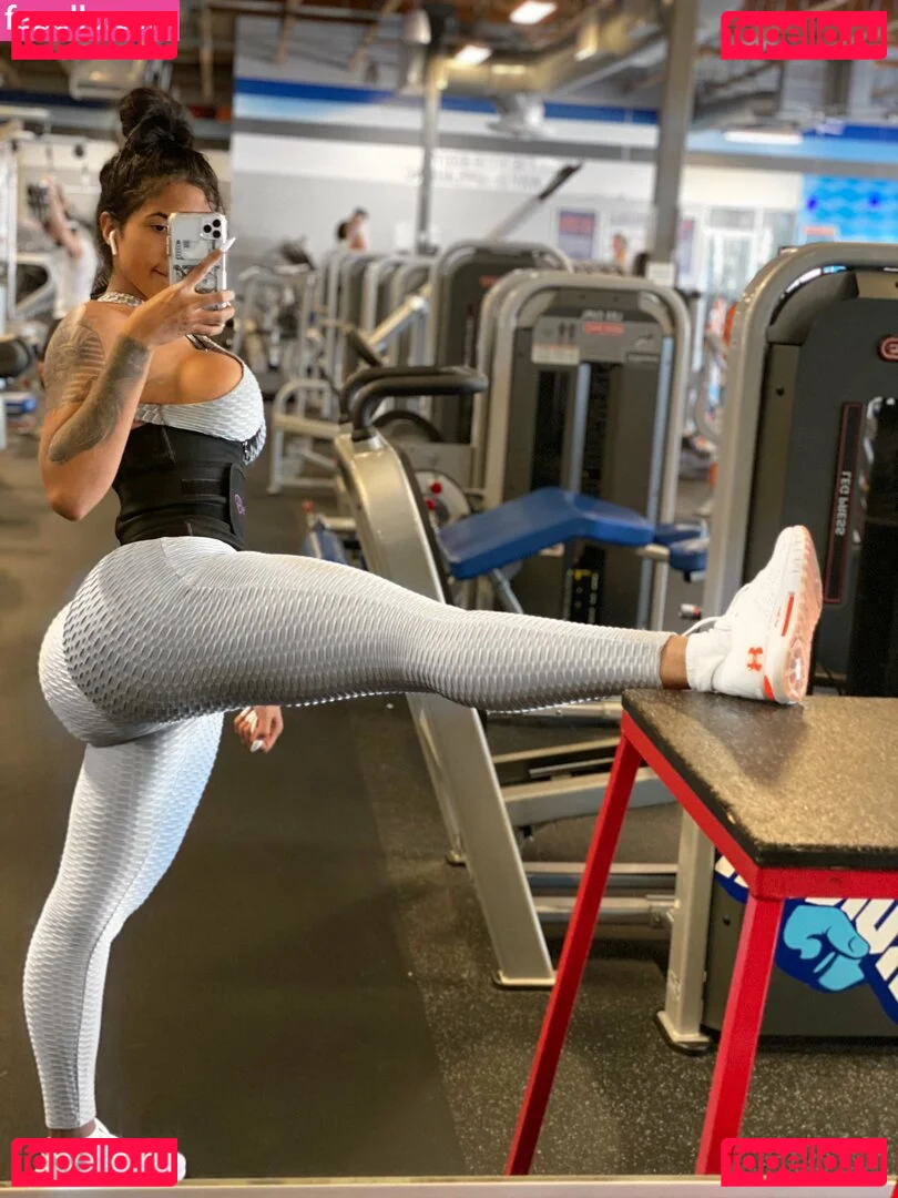 Karen Havary Onlyfans Photo Gallery 