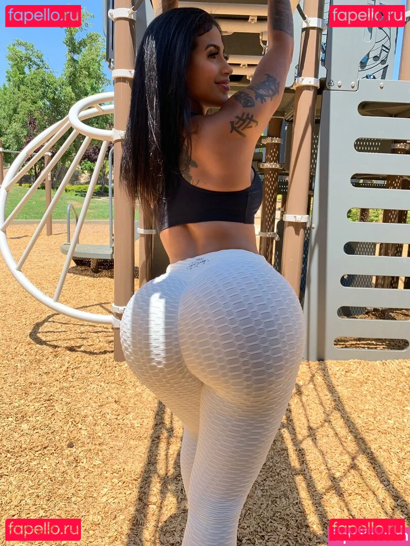 Karen Havary Onlyfans Photo Gallery 