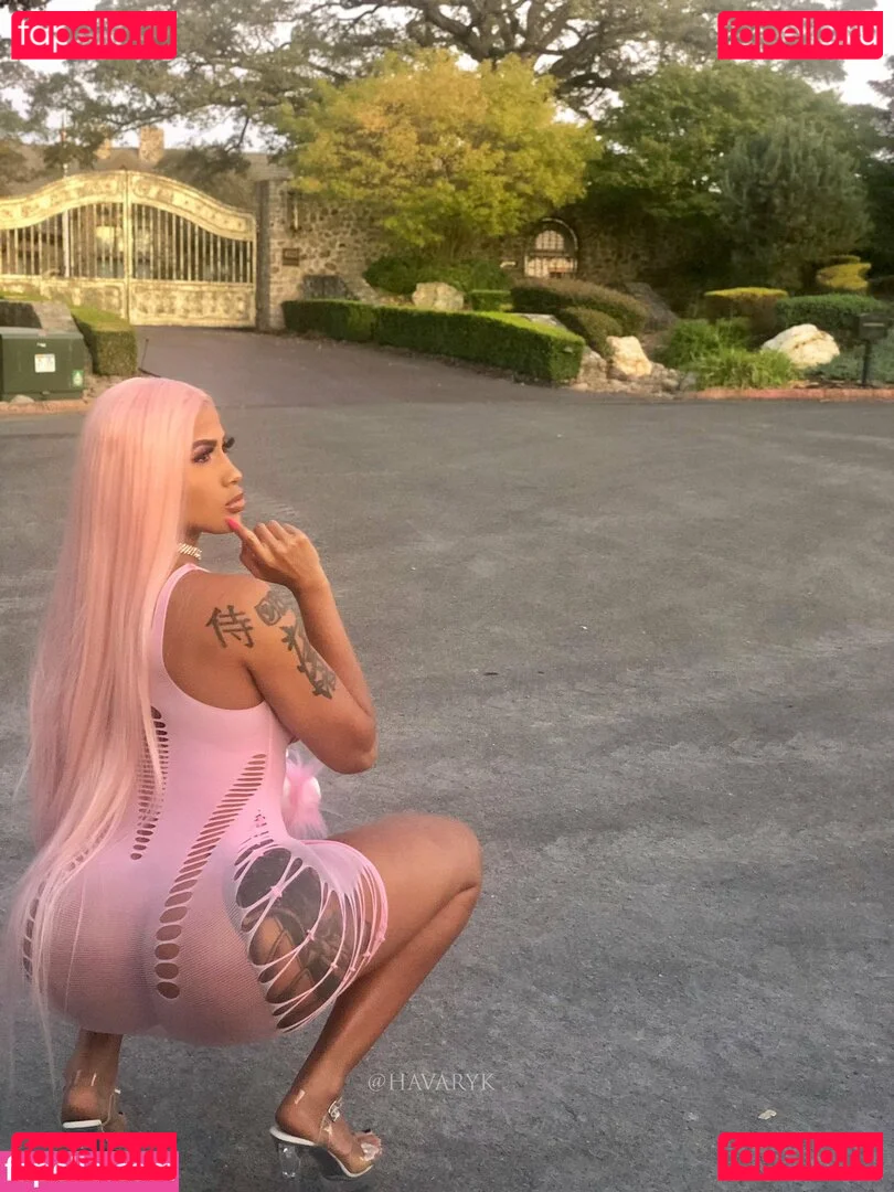 Karen Havary Onlyfans Photo Gallery 