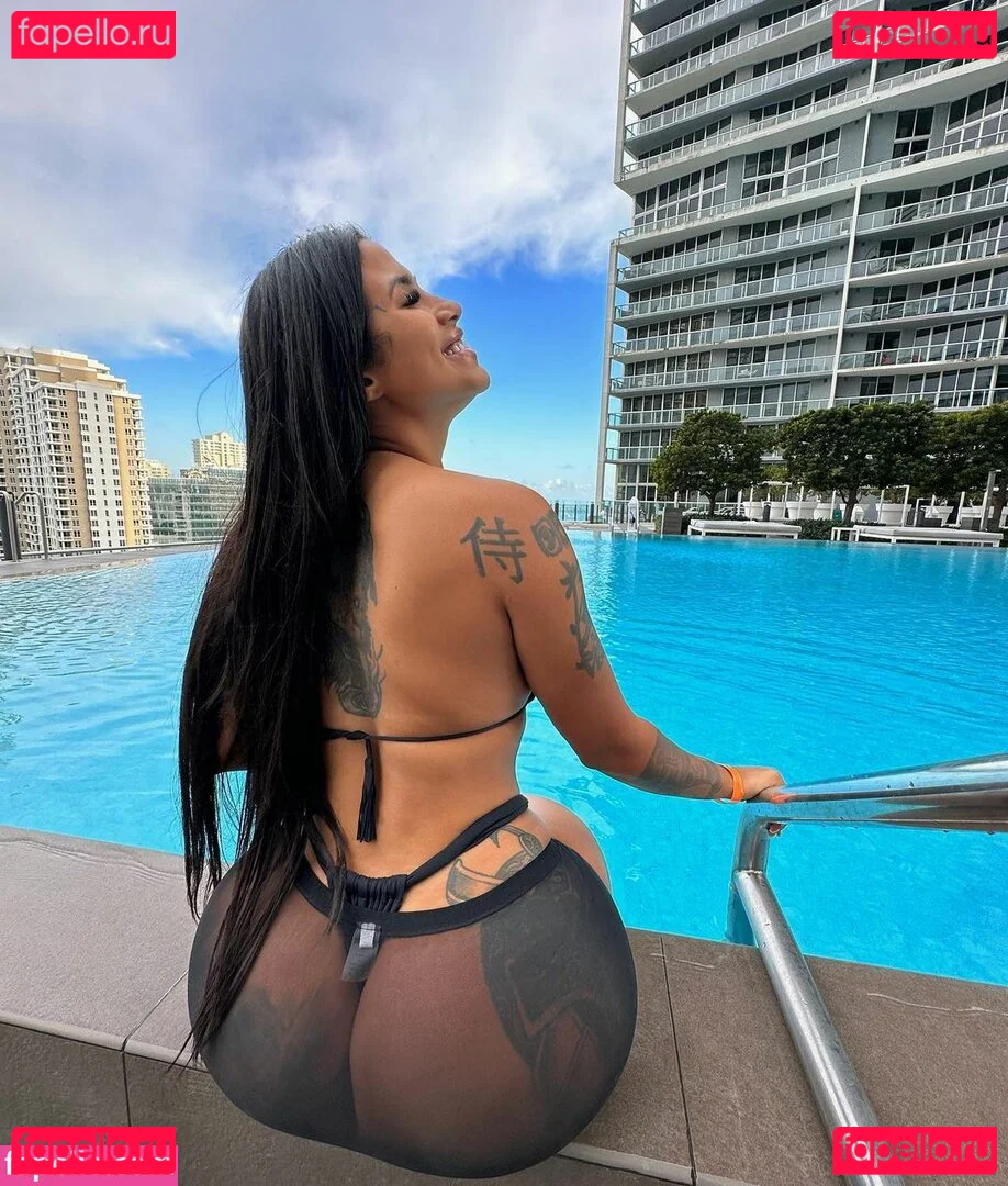 Karen Havary Onlyfans Photo Gallery 