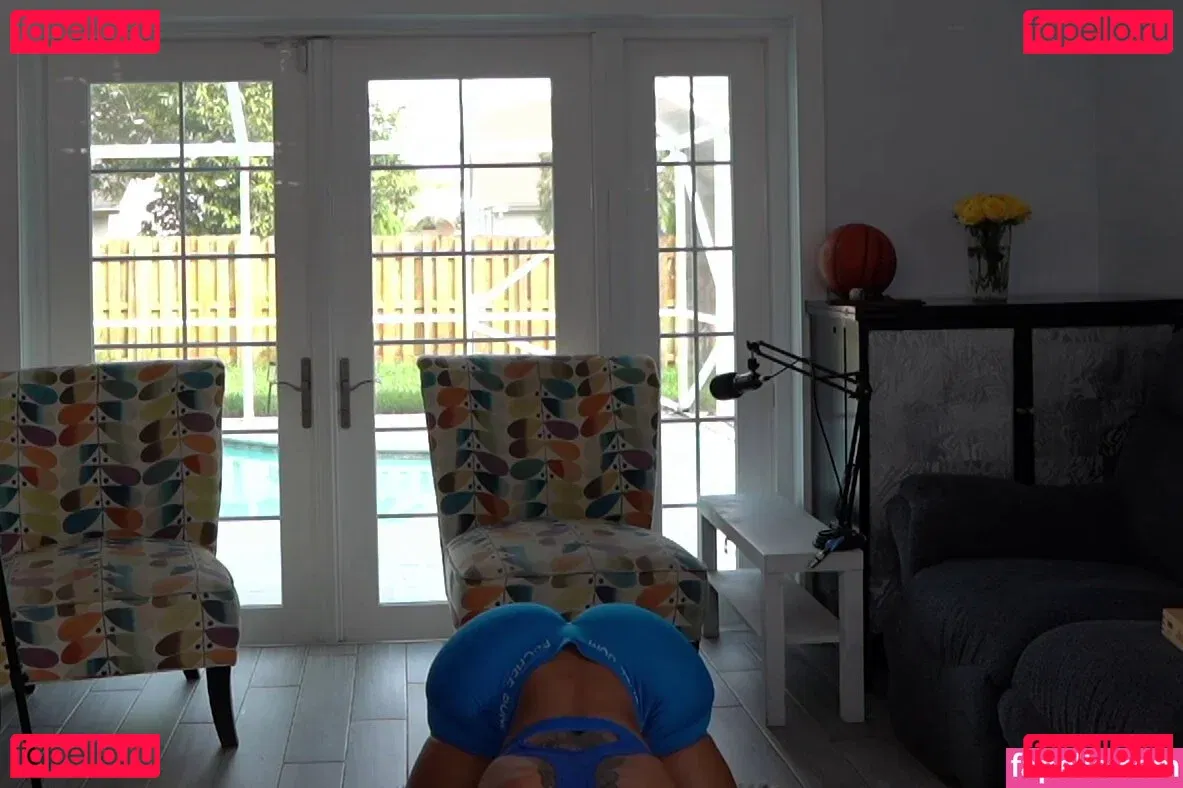 Karen Havary Onlyfans Photo Gallery 