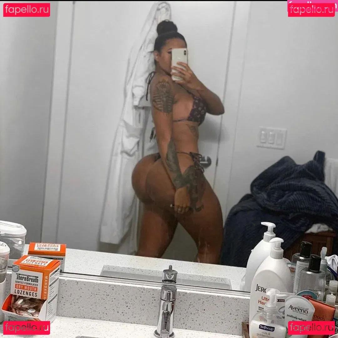 Karen Havary Onlyfans Photo Gallery 