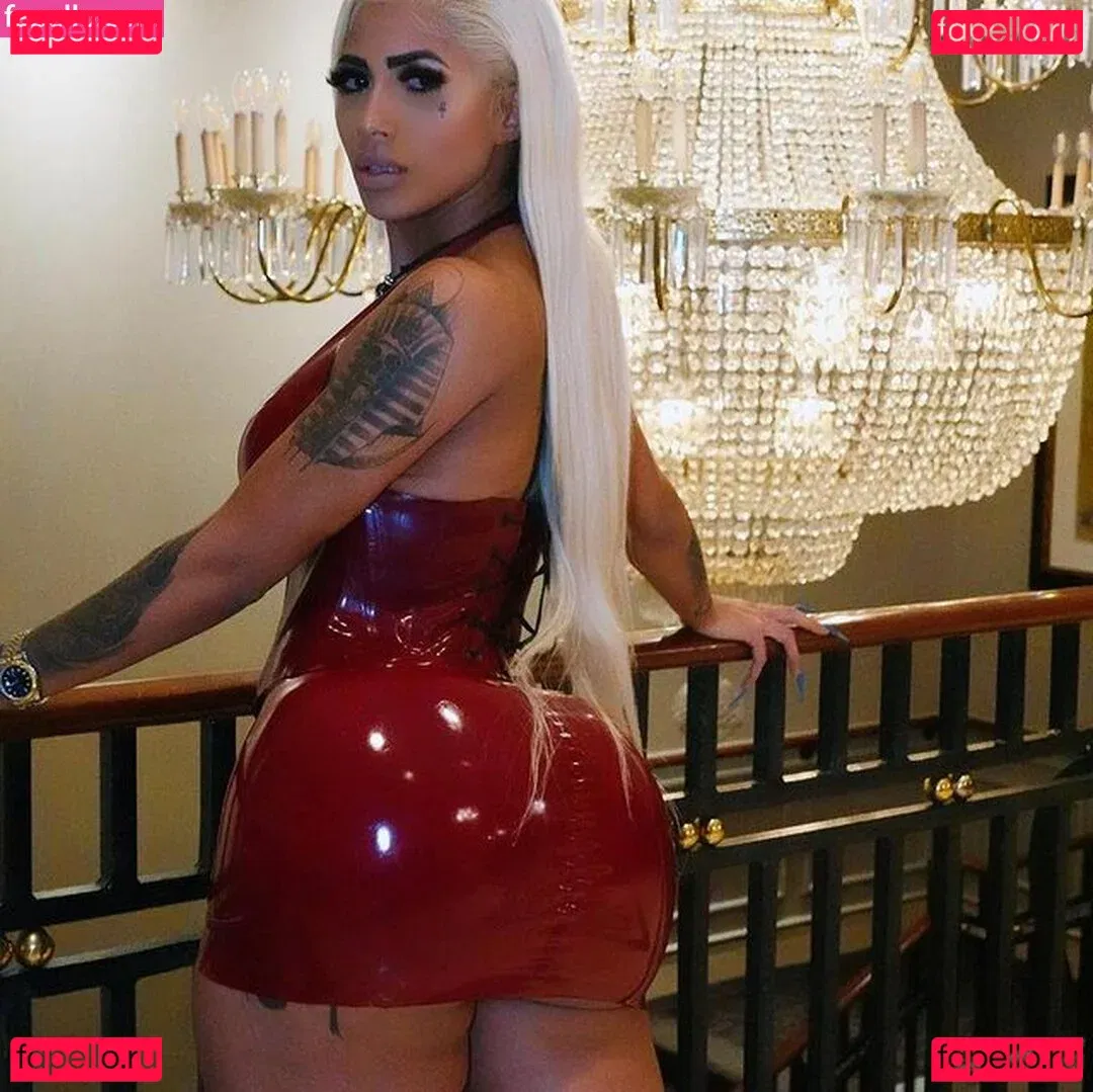 Karen Havary Onlyfans Photo Gallery 