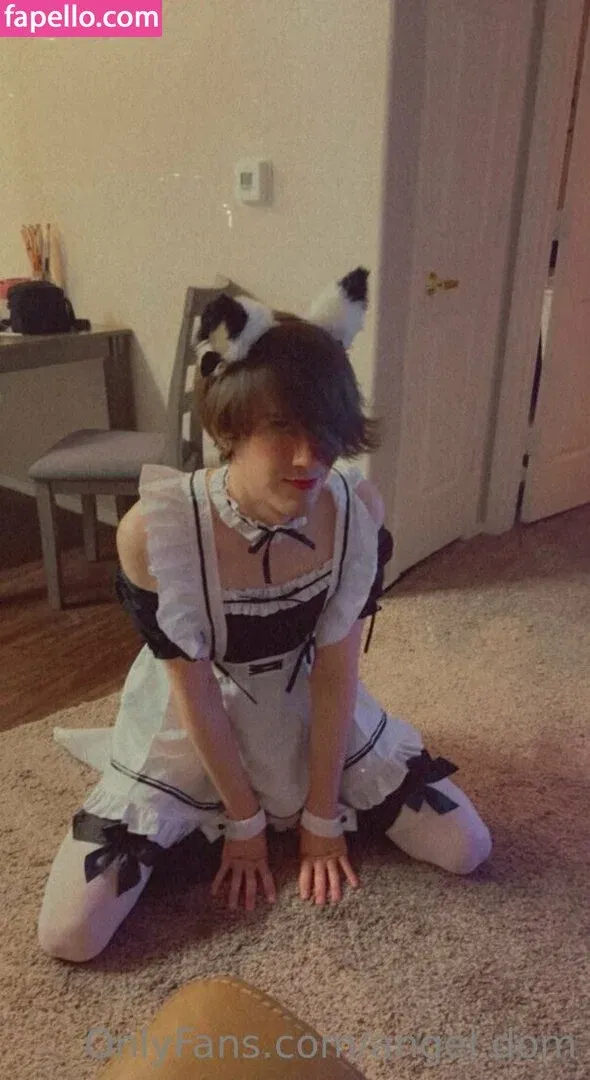 angel.dom Onlyfans Photo Gallery 