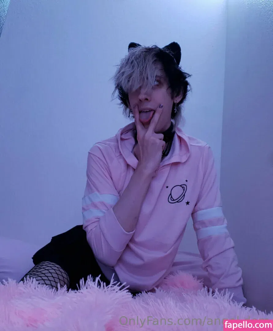 angel.dom Onlyfans Photo Gallery 