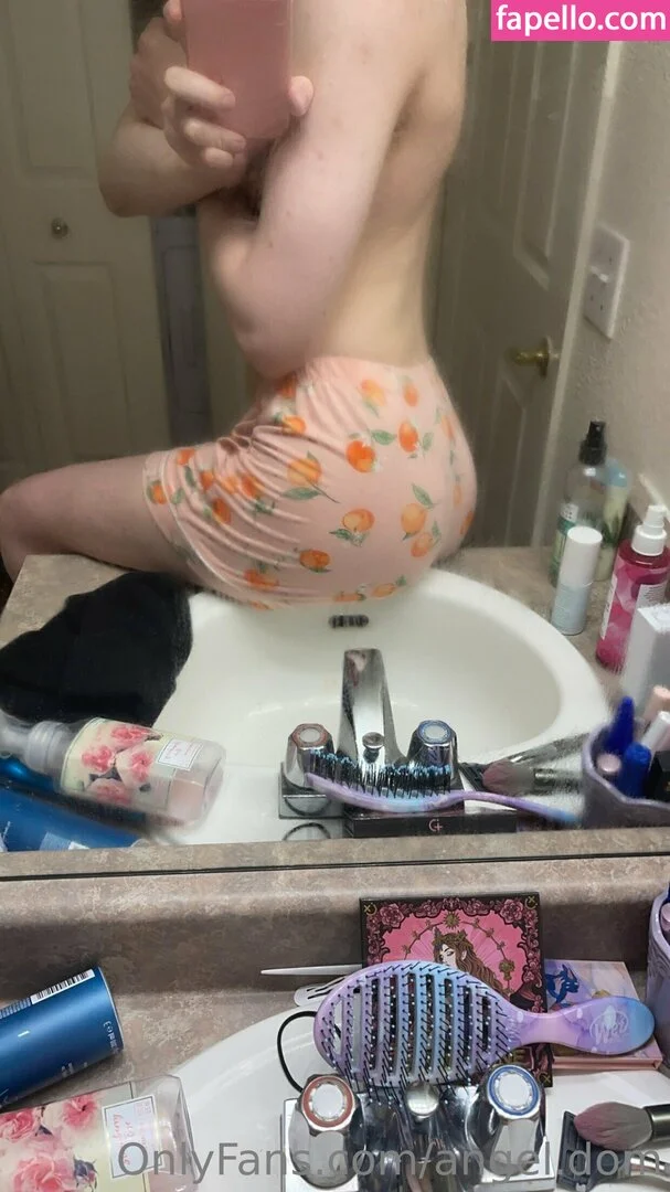 angel.dom Onlyfans Photo Gallery 